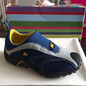 Boys sneakers
